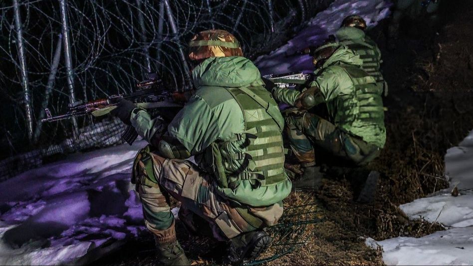 Pakistani quadcopters found hovering near LoC in J-K’s Poonch, Army opens fire Pakistani quadcopters found hovering near LoC in J-K’s Poonch, Army opens fire