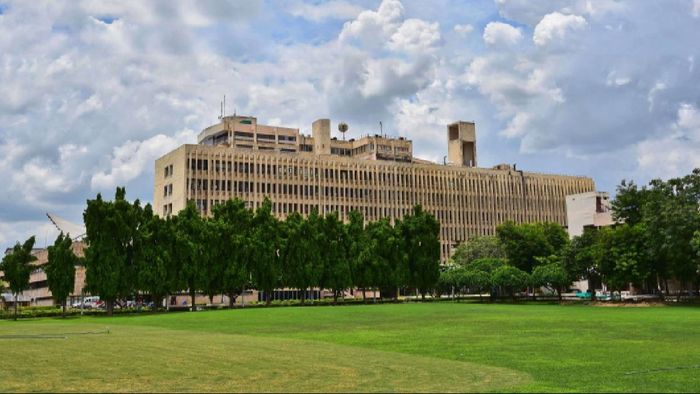 IIT student commit suicide in hostel room
