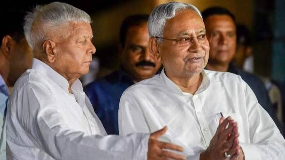 Nitish Kumar begged Lalu Yadav for 'forgiveness in 2022, says Tejashwi Yadav Nitish Kumar begged Lalu Yadav for 'forgiveness in 2022, says Tejashwi Yadav
