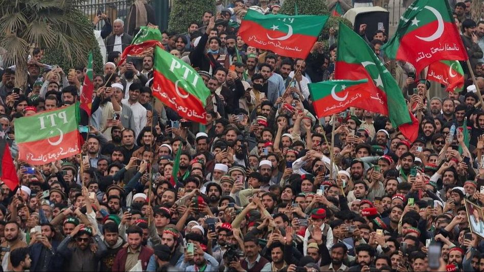 Imran Khan's Party calls for probe amid vote-rigging confession Imran Khan's Party calls for probe amid vote-rigging confession