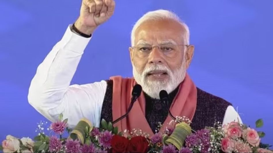 PM Modi urges tourists to spend 10 per cent of their travel budget to buy local products PM Modi urges tourists to spend 10 per cent of their travel budget to buy local products