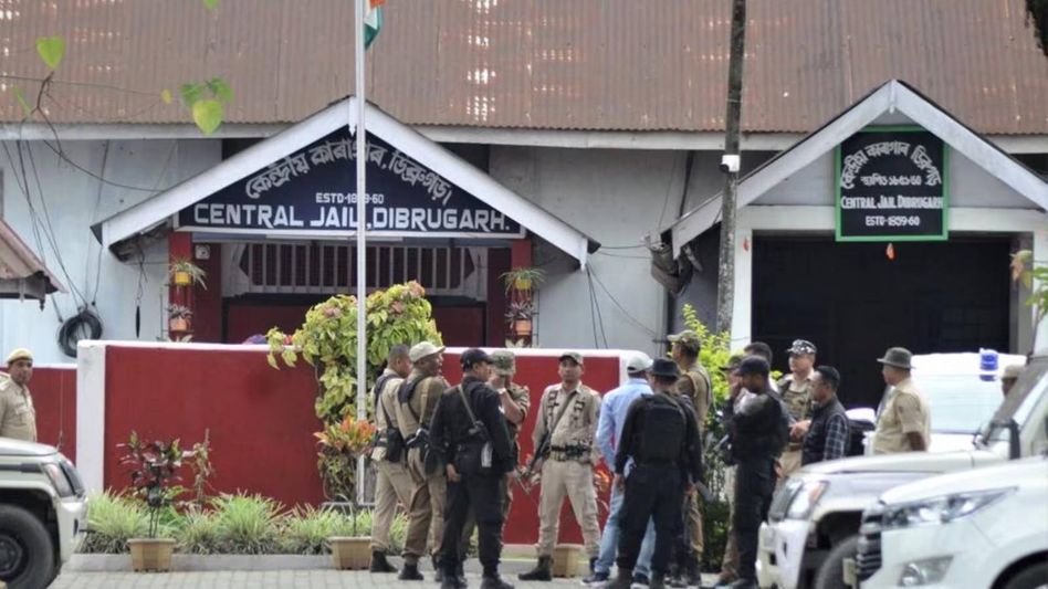 Assam: One personnel transferred, more likely to be suspended for Dibrugarh jail security lapse Assam: One personnel transferred, more likely to be suspended for Dibrugarh jail security lapse