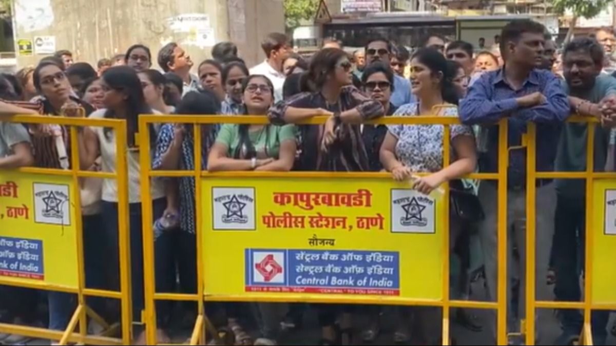 Maharashtra parents protest against alleged child molestation on school trip Maharashtra parents protest against alleged child molestation on school trip
