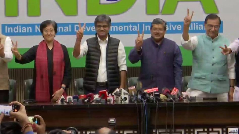 AAP, Congress seal seat-sharing pact in five states including Delhi and Gujarat AAP, Congress seal seat-sharing pact in five states including Delhi and Gujarat