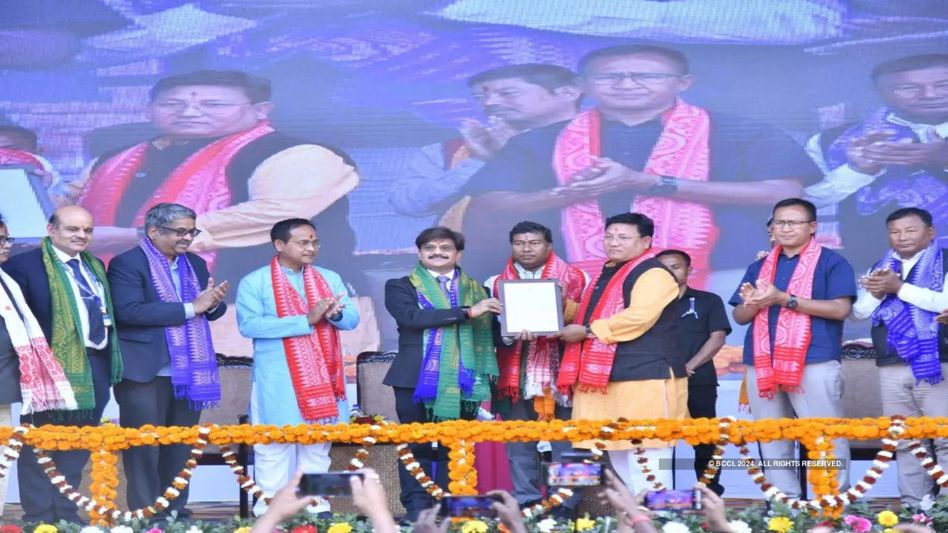 Assam: MoS Petroleum Teli lays foundation stone for HPCL Petroleum, Oil Lubricants, and LPG Depot Assam: MoS Petroleum Teli lays foundation stone for HPCL Petroleum, Oil Lubricants, and LPG Depot