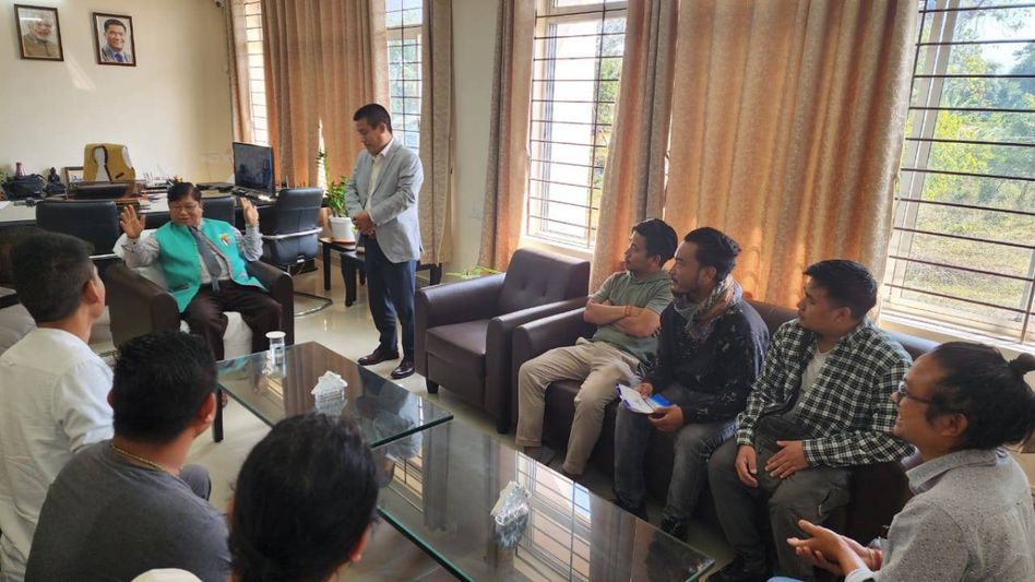 Arunachal: Delegation requests Arunachal Pradesh University to bring new M.A. courses Arunachal: Delegation requests Arunachal Pradesh University to bring new M.A. courses