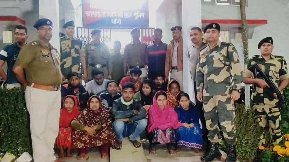Tripura: 12 including 10 Bangladeshi nationals held while leaving for Gujarat Tripura: 12 including 10 Bangladeshi nationals held while leaving for Gujarat