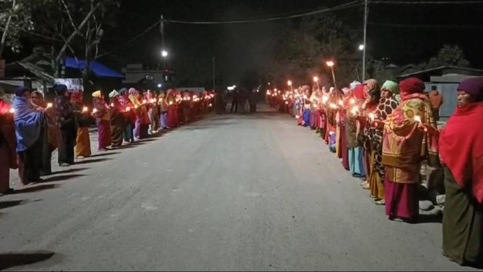 Manipur: Women on street to protest action against village volunteers and Arambai Tenggol