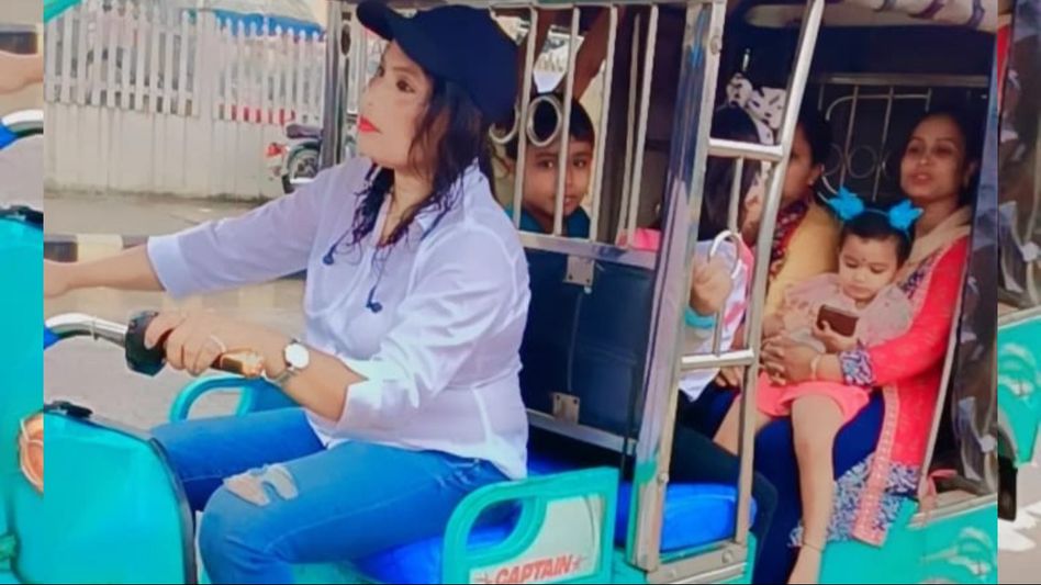 Women's Day Special: Single mother of two breaks stereotype to drive e-rickshaw to sustain her family in Guwahati Women's Day Special: Single mother of two breaks stereotype to drive e-rickshaw to sustain her family in Guwahati