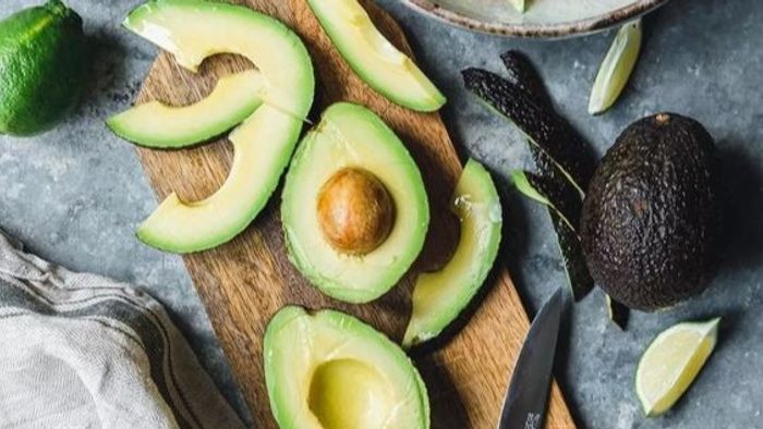 Avocados, Superfood, Health Benefits, Nutrient-Dense, Heart-Healthy, Weight Management, Blood Sugar Regulation, Antioxidants, Skin Health, Anti-Inflammatory