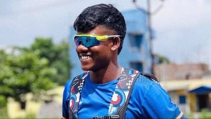 Narrow escape for Gujarat Titans' rising star Robin Minz in bike accident