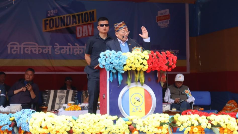 Sikkim: Pawan Chamling pledges to protect state's rights on SDF's 32nd anniversary Sikkim: Pawan Chamling pledges to protect state's rights on SDF's 32nd anniversary