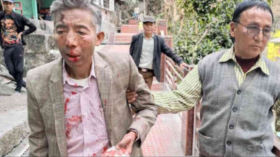 Sikkim DGP briefs governor about investigation into attack on ex-assembly speaker Sikkim DGP briefs governor about investigation into attack on ex-assembly speaker