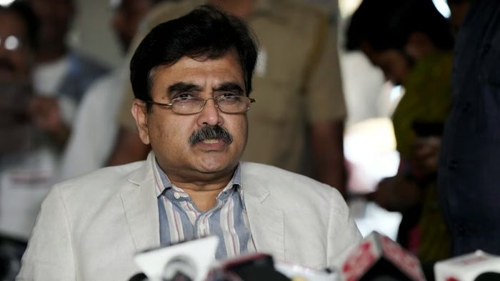 Abhijit Gangopadhyay, BJP, Calcutta High Court, resignation, Lok Sabha polls, controversy