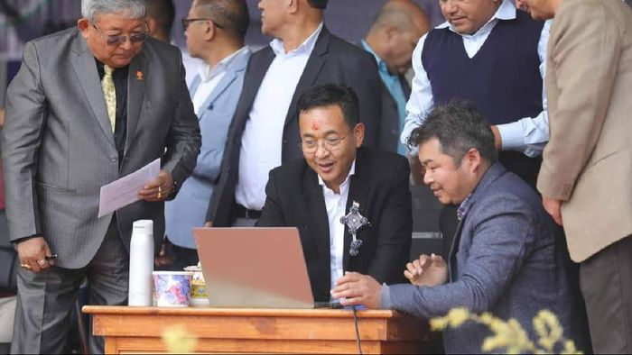 Sikkim CM inaugurates key infrastructure projects in Gyalshing