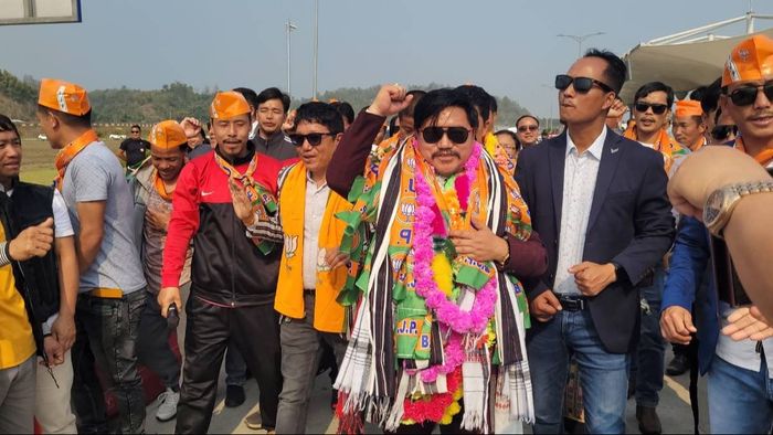 Arunachal: Thousands welcome Pani Taram as BJP's Koloriang candidate