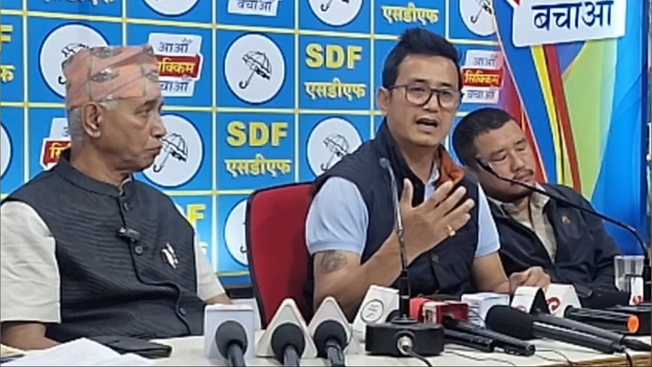 Sikkim Democratic Front alleges ruling SKM government's job regularization claims a 'complete lie' Sikkim Democratic Front alleges ruling SKM government's job regularization claims a 'complete lie'