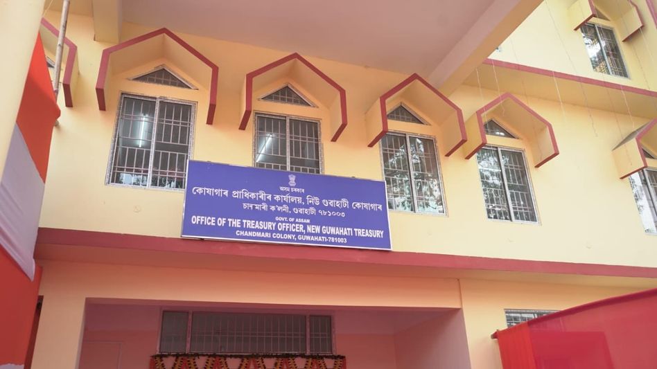 Assam Finance Service officer caught red-handed while accepting bribe Assam Finance Service officer caught red-handed while accepting bribe