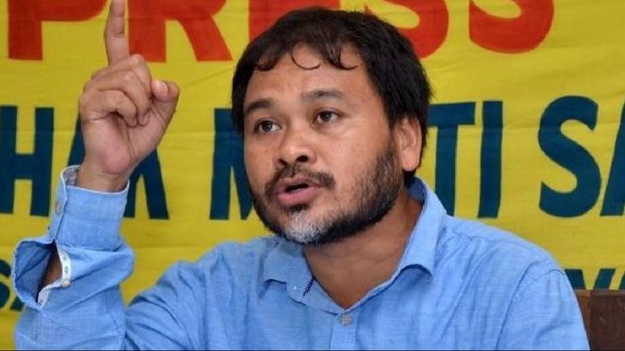 Assam: Himanta Biswa Sarma kicked Sarbananda Sonowal from CM post, says Akhil Gogoi