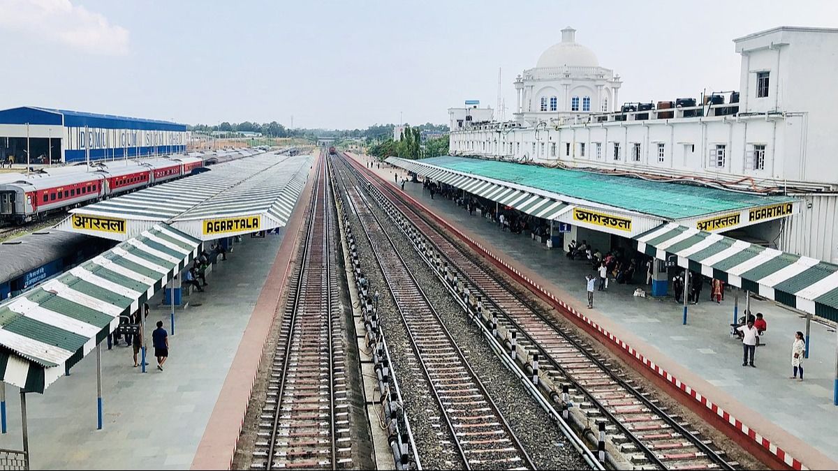 Tripura: 7 Bangladeshi Nationals Apprehended at Agartala Railway Station Tripura: 7 Bangladeshi Nationals Apprehended at Agartala Railway Station