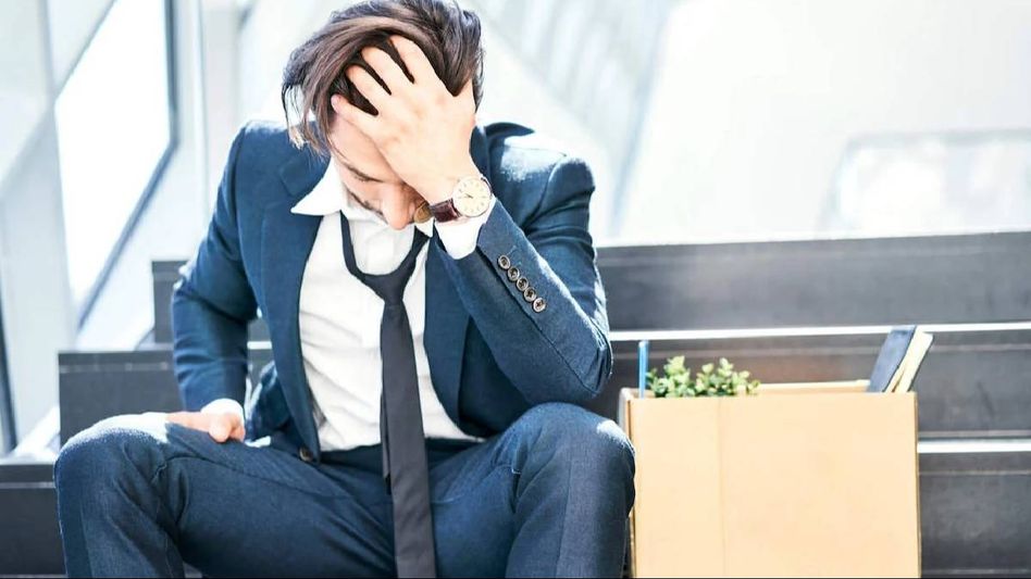 Telecommunication giant layoff of over 400 workers in 10-minute video call Telecommunication giant layoff of over 400 workers in 10-minute video call