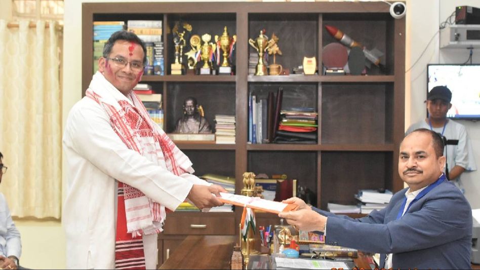 Assam: Congress leader Gaurav Gogoi declares assets worth Rs 2.63 crore, Rs 45,600 cash in hand Assam: Congress leader Gaurav Gogoi declares assets worth Rs 2.63 crore, Rs 45,600 cash in hand