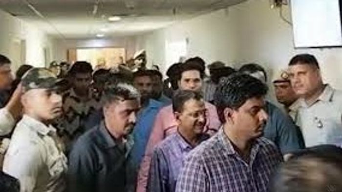 Arvind Kejriwal, Court Appearance, Enforcement Directorate, Corruption, Money Laundering, Delhi High Court, AAP, Liquor Policy Case, Opposition Parties, Resignation Demand