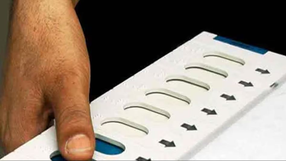 Four contestants in fray for Outer Manipur seat Four contestants in fray for Outer Manipur seat