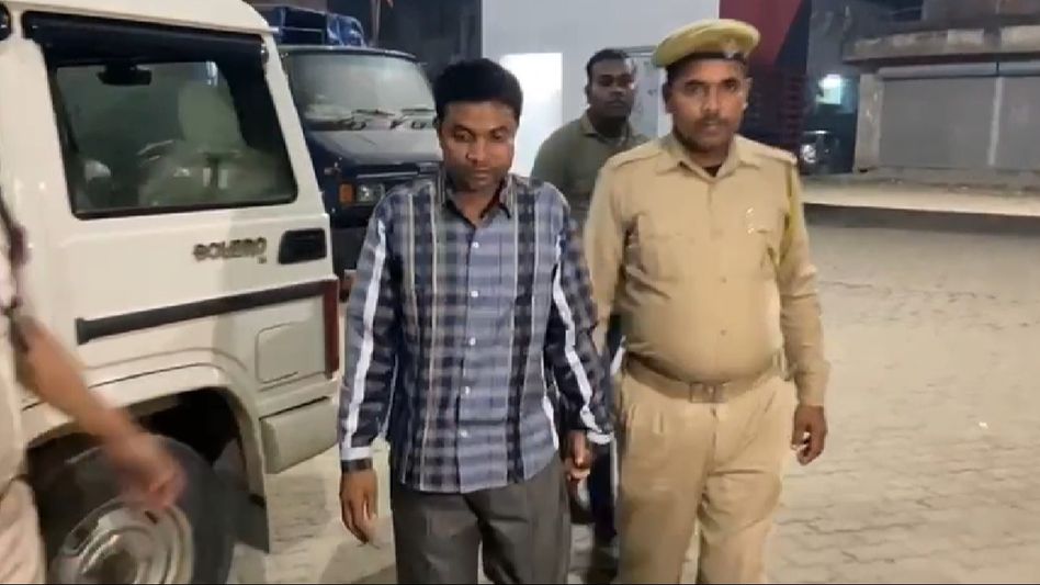 Assam: Illegal Bangladeshi national arrested in Mankachar, was engaged in 'healing practices' Assam: Illegal Bangladeshi national arrested in Mankachar, was engaged in 'healing practices'