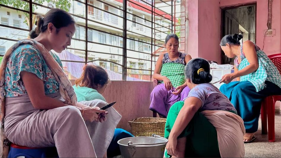 Manipur: Self-help groups giving skill-based training to women staying in relief camps Manipur: Self-help groups giving skill-based training to women staying in relief camps