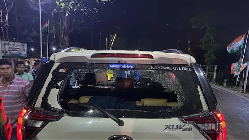 West Bengal: TMC alleges attack on party leader's convoy by BJP supporters in Cooch Behar West Bengal: TMC alleges attack on party leader's convoy by BJP supporters in Cooch Behar