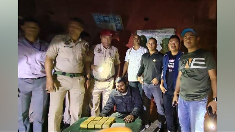 Assam: 8 boxes of heroin allegedly transported from Dimapur seized in Golaghat, one held Assam: 8 boxes of heroin allegedly transported from Dimapur seized in Golaghat, one held