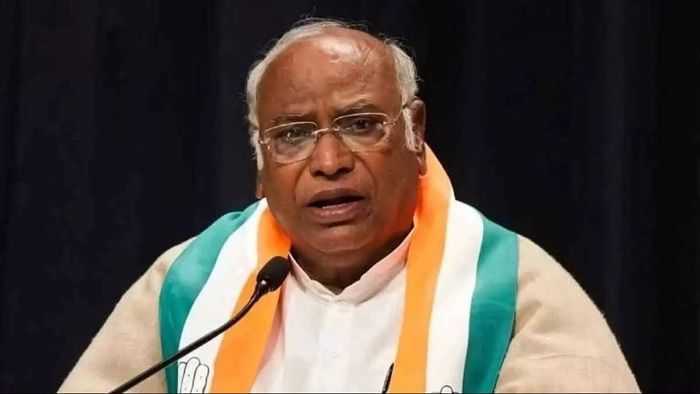 I-T dept took Rs 135 crore from our funds, says Congress chief Kharge