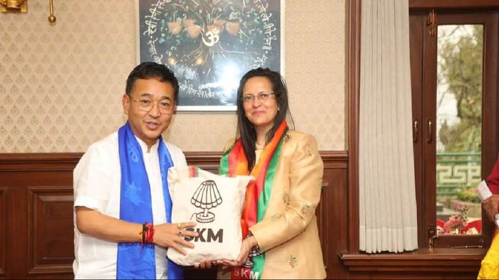 Sikkim: Opposition's first candidate in Rhenock joins ruling SKM party