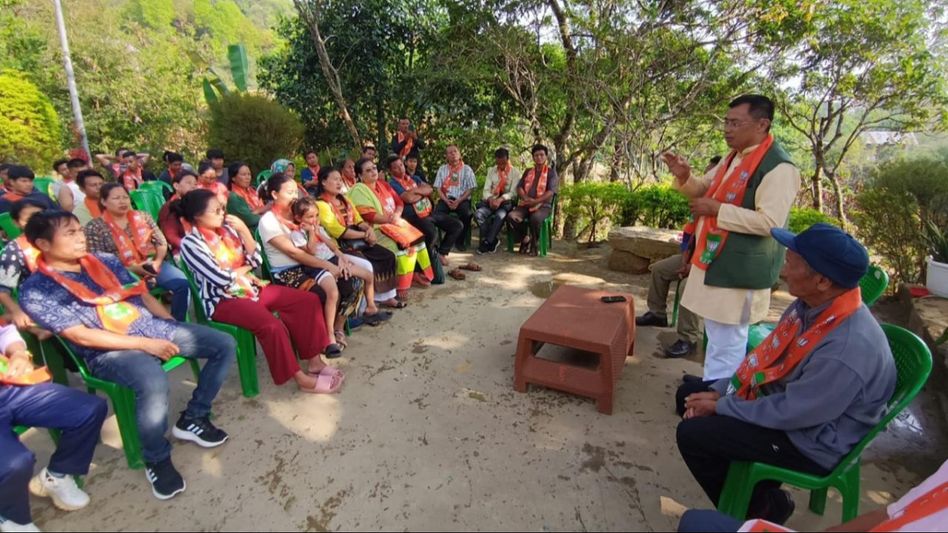 Manipur: Bharatiya Janata Party Celebrates 44th 'Sthapana Diwas' in Tamenglong Manipur: Bharatiya Janata Party Celebrates 44th 'Sthapana Diwas' in Tamenglong