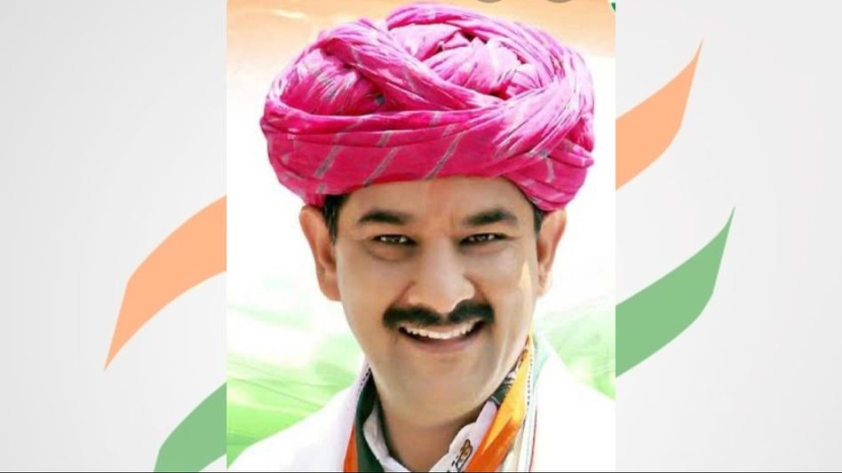 Assam Lok Sabha election 2024: Congress party's 'Ghar ghar guarantee' card distribution begins in Guwahati Assam Lok Sabha election 2024: Congress party's 'Ghar ghar guarantee' card distribution begins in Guwahati