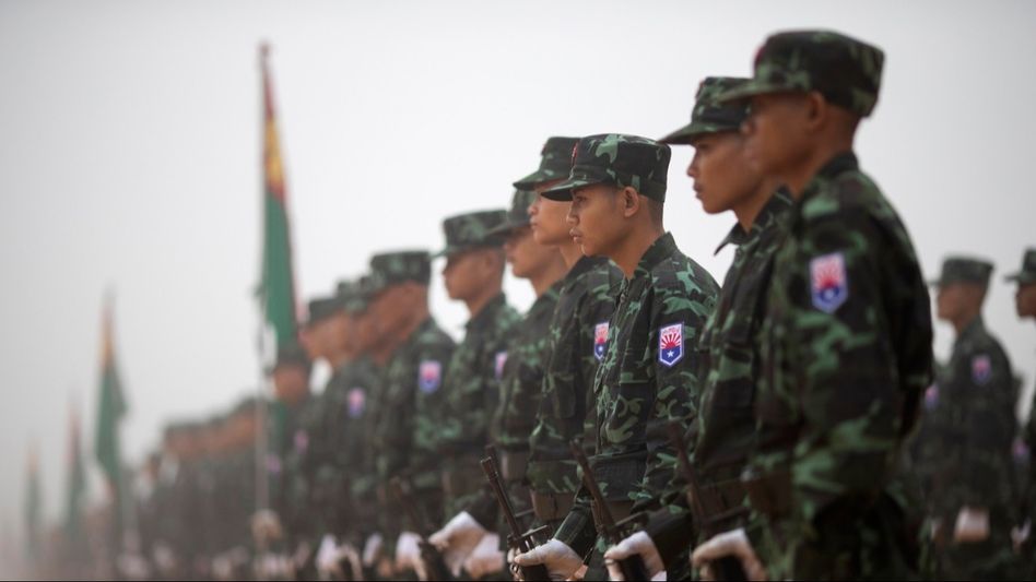 Myanmar rebels on verge of seizing key border town near Thailand Myanmar rebels on verge of seizing key border town near Thailand