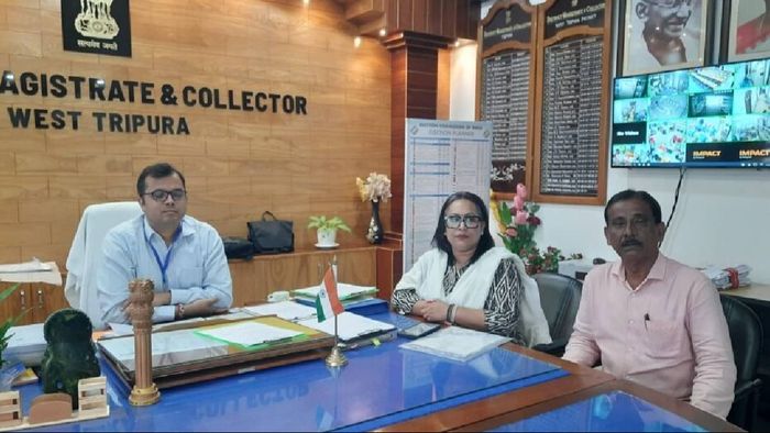 Tripura Congress delegation meets Returning Officer, seeks Election Commission's cooperation
