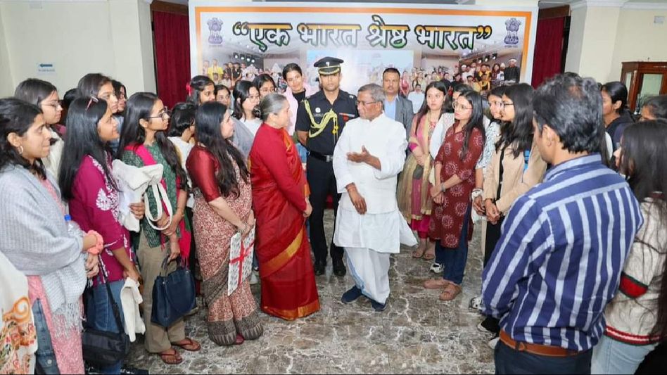 Sikkim Governor appeals students to research on disasters in raising awareness among public Sikkim Governor appeals students to research on disasters in raising awareness among public