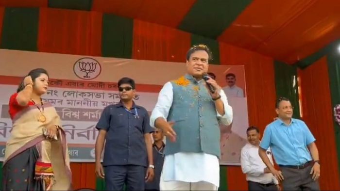 Himanta Biswa Sarma : Who would choose Rahul Gandhi over Narendra Modi when it comes to voting