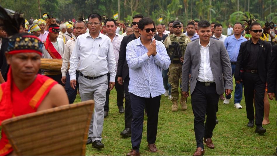 Meghalaya CM praises Assam counterpart Himanta Biswa Sarma's efforts in resolving border dispute Meghalaya CM praises Assam counterpart Himanta Biswa Sarma's efforts in resolving border dispute