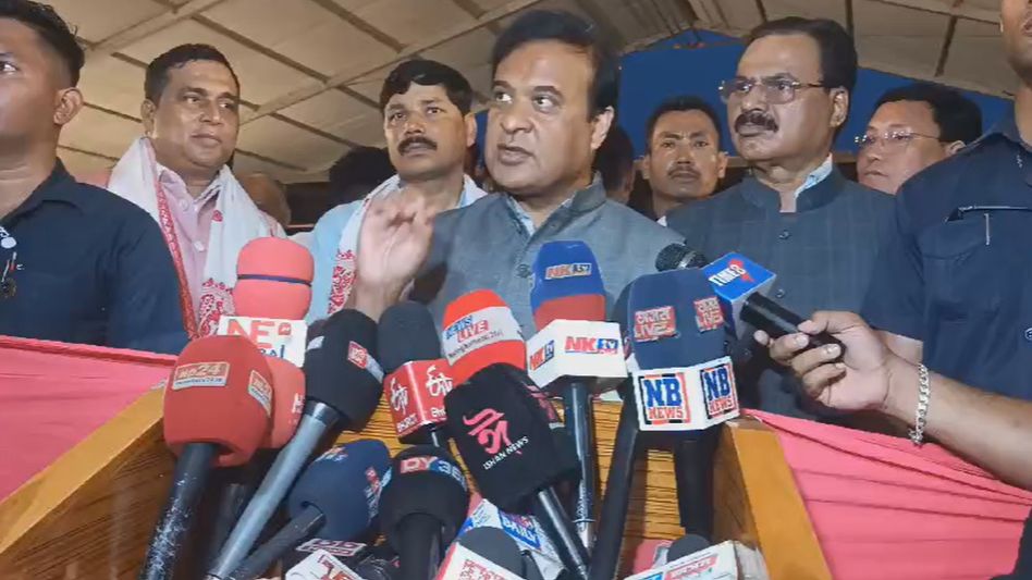 Himanta Biswa Sarma: Have been hosting Iftar party in Jalukbari constituency since 2001 Himanta Biswa Sarma: Have been hosting Iftar party in Jalukbari constituency since 2001