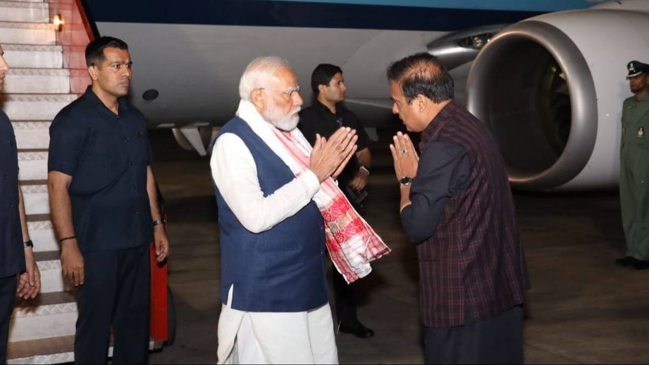 Assam: PM Modi arrives in Guwahati, receives warm welcome from CM Himanta Biswa Sarma Assam: PM Modi arrives in Guwahati, receives warm welcome from CM Himanta Biswa Sarma