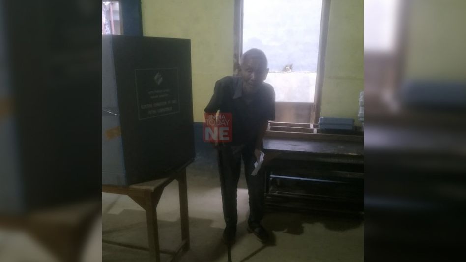 Lok Sabha Elections 2024: 90-year-old Mizoram voter casts vote at polling booth, shuns home voting facility Lok Sabha Elections 2024: 90-year-old Mizoram voter casts vote at polling booth, shuns home voting facility