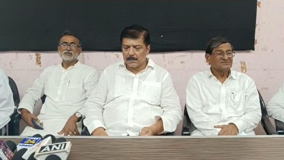 Tripura: INDIA bloc demands re-poll in West Parliamentary Constituency, alleges massive false voting Tripura: INDIA bloc demands re-poll in West Parliamentary Constituency, alleges massive false voting