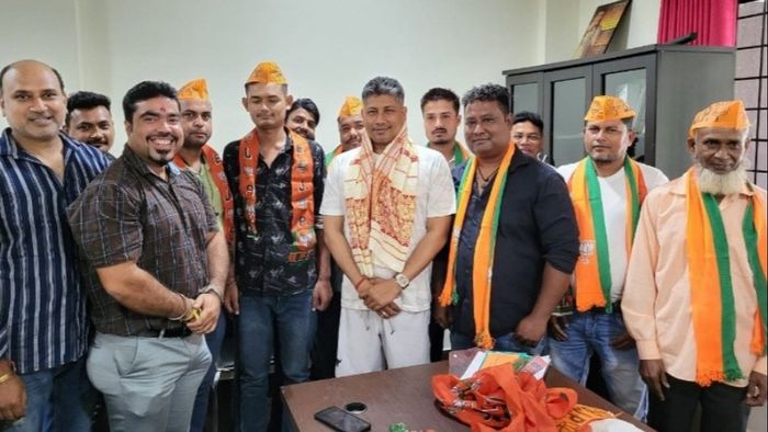 Assam: Block Congress treasurer quits party, joins BJP