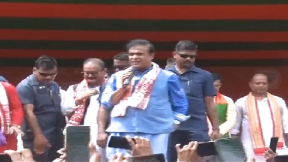 Pradyut Bordoloi is a suitcase MP: Assam CM Himanta Biswa Sarma Pradyut Bordoloi is a suitcase MP: Assam CM Himanta Biswa Sarma