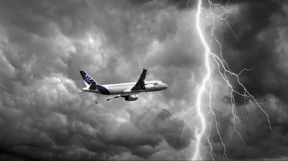 Delhi: 15 flights diverted due to bad weather conditions Delhi: 15 flights diverted due to bad weather conditions