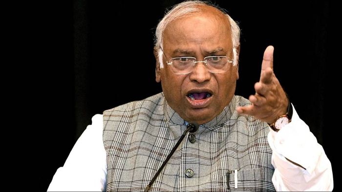 Congress will not take away anybody's "Mangalsutra": Mallikarjun Kharge