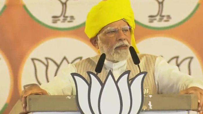 Congress selling fake videos in 'Mohabbat ki Dukaan': PM Modi